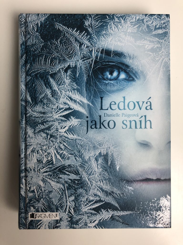Levně Ledová jako sníh Pevná (2017)