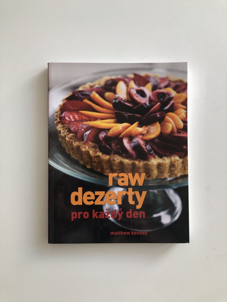 Levně Raw dezerty pro každý den