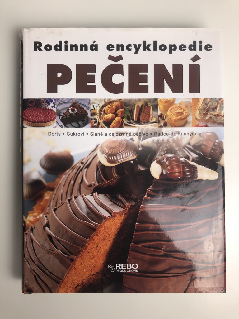 Rodinná encyklopedie pečení Pevná 2008