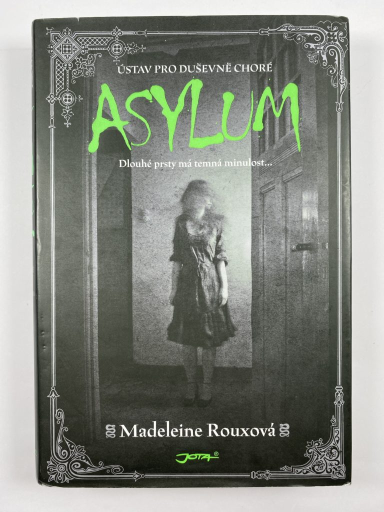 Levně Asylum - Ústav pro duševně choré Pevná