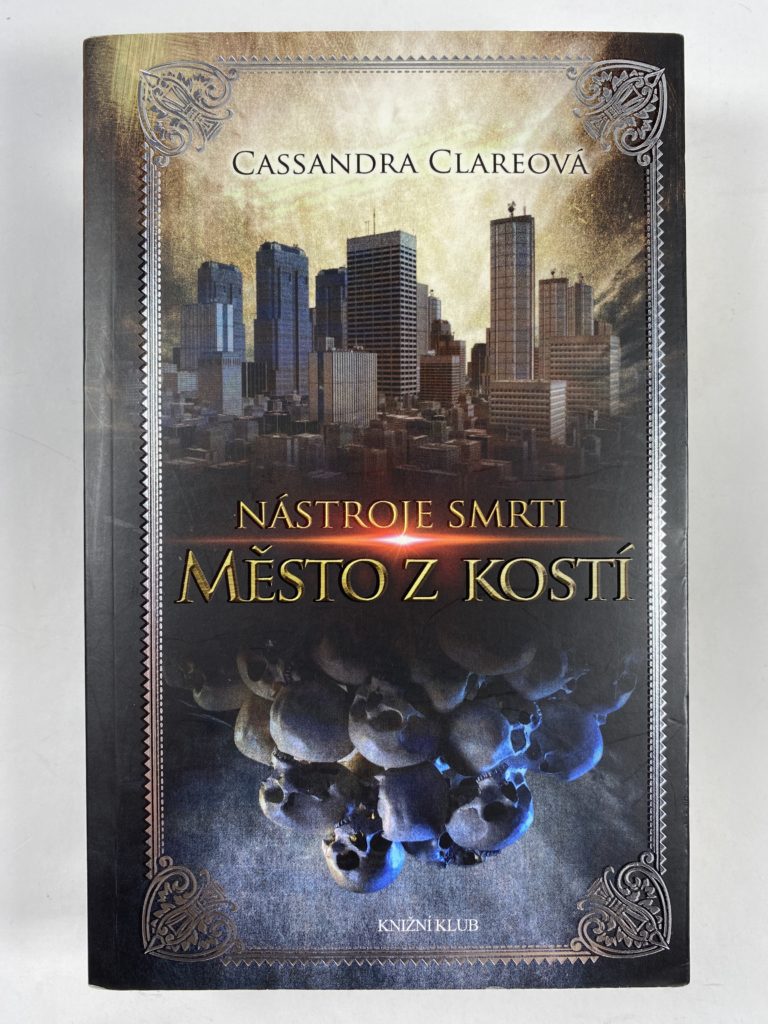 Levně Nástroje smrti: Město z kostí (1) Měkká (2013)