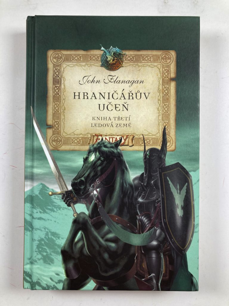 Levně Hraničářův učeň: Ledová země (3) Pevná
