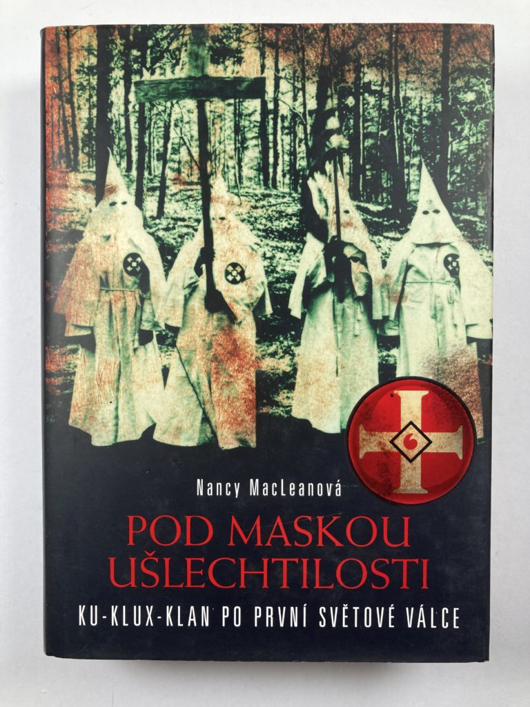 Levně Pod maskou ušlechtilosti