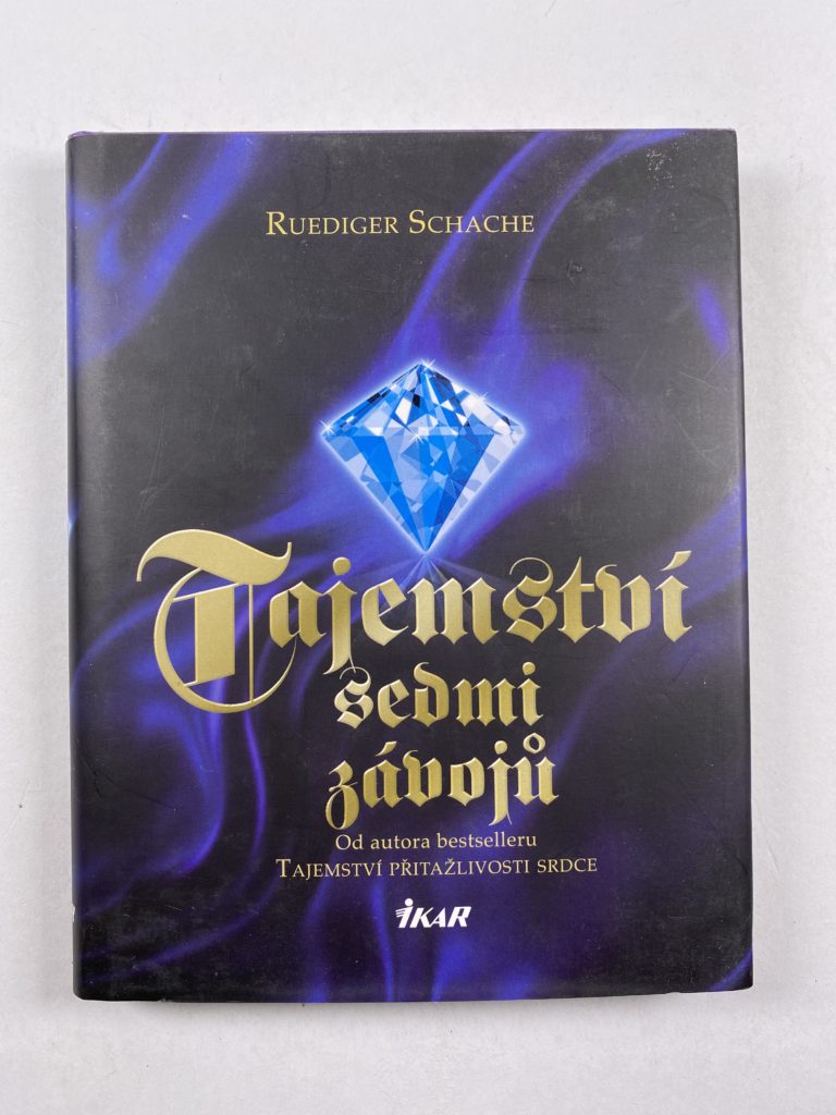 Tajemství sedmi závojů Pevná (2010)