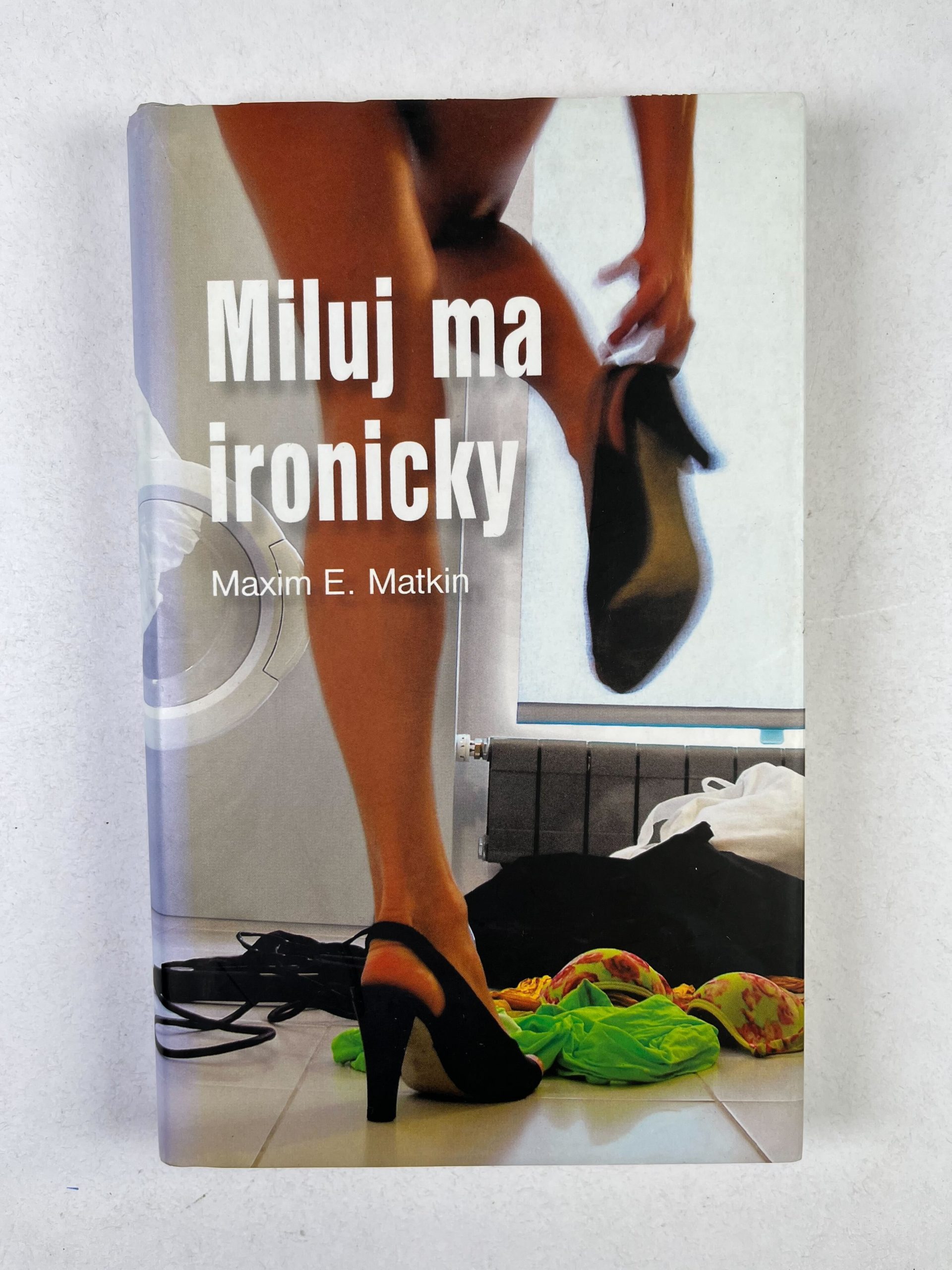 Levně Miluj ma ironicky Pevná (2007)
