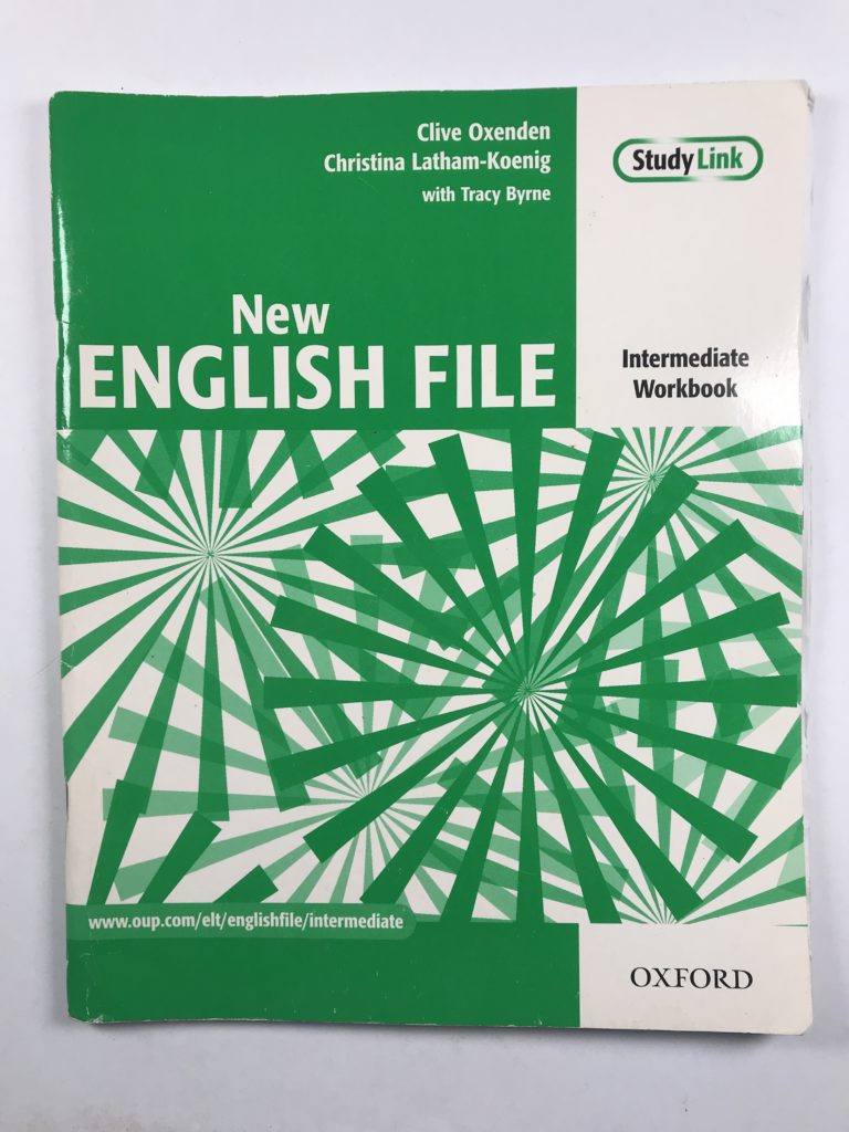 Levně New English File Intermediate Workbook