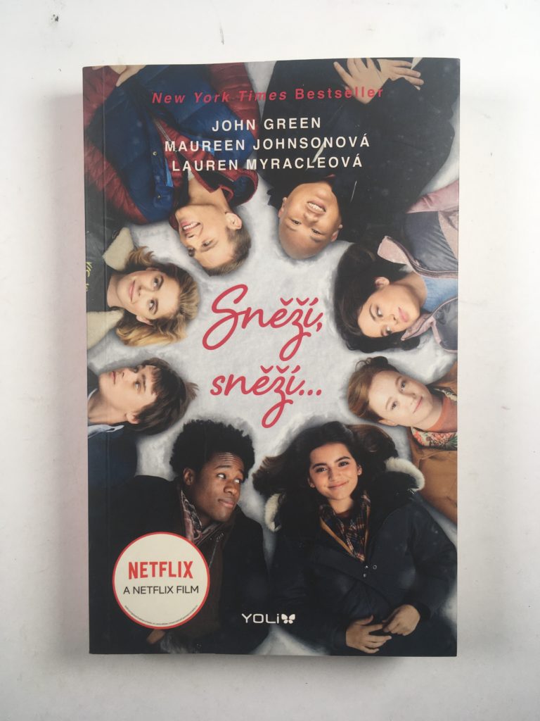 Levně Sněží, sněží... - Tři sváteční romance Měkká (2019)