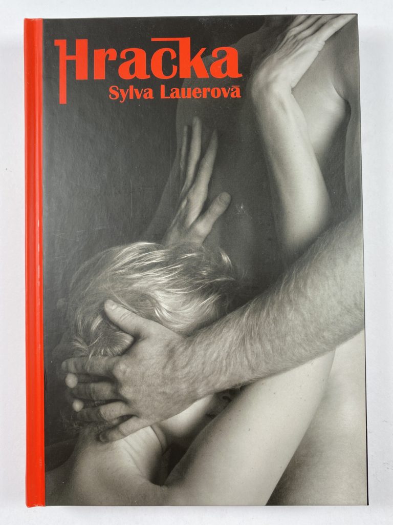 Hračka Pevná (2010)