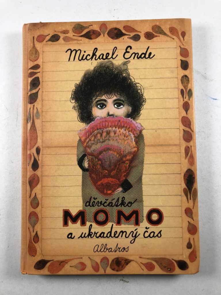Levně Děvčátko Momo a ukradený čas Pevná