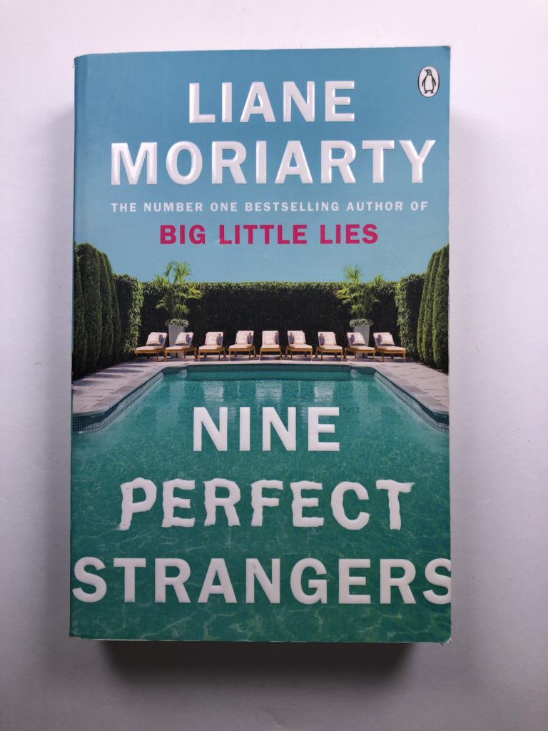 Levně Nine perfect strangers Měkká (2019 - Penquin)