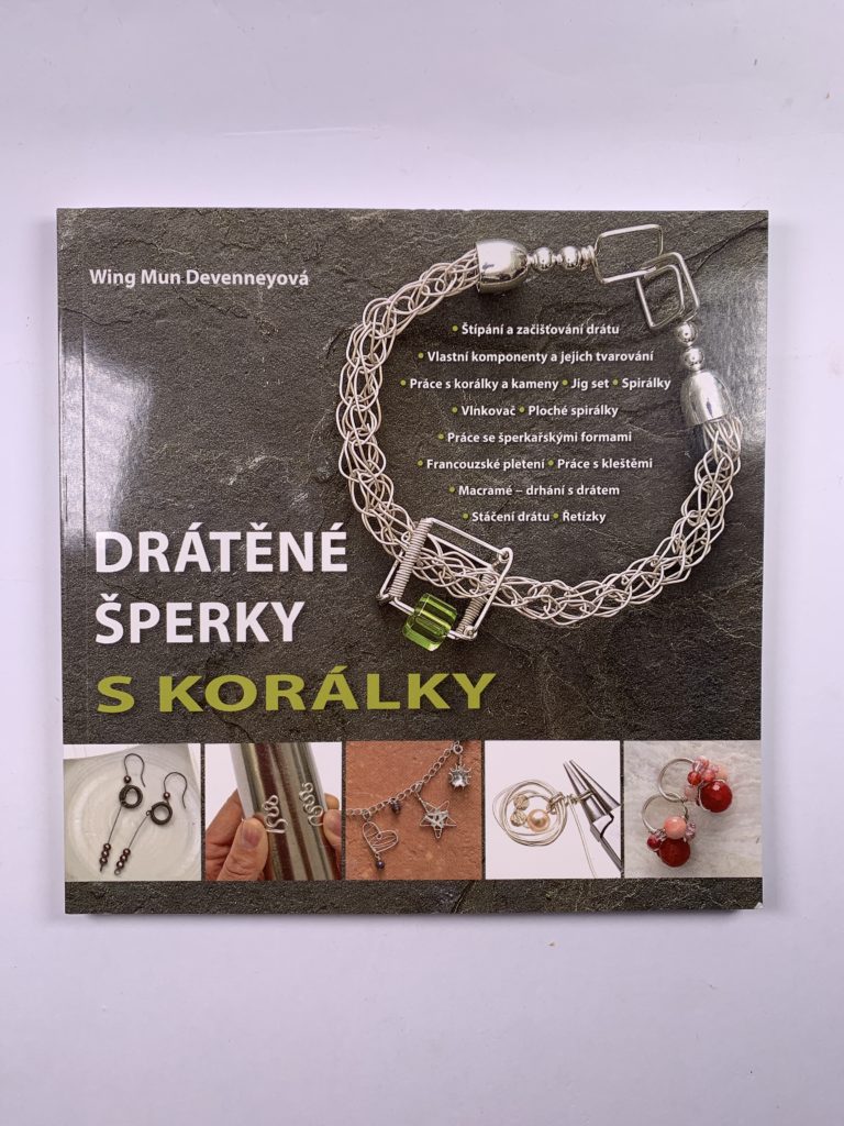 Levně Drátěné šperky s korálky