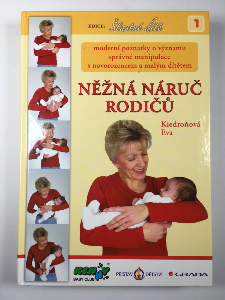 Levně Něžná náruč rodičů