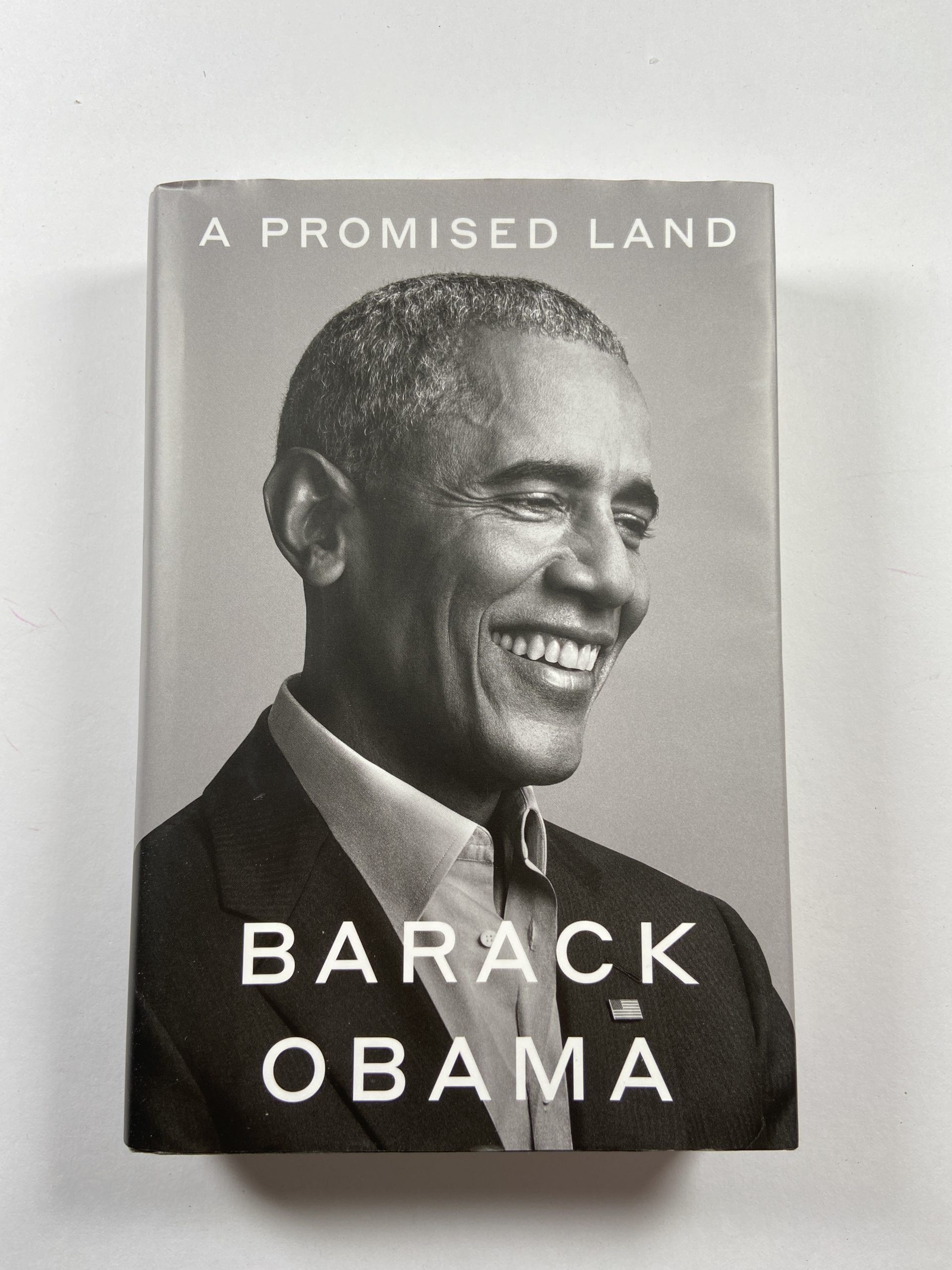 A Promised Land Pevná (2020) - Crown Publishers