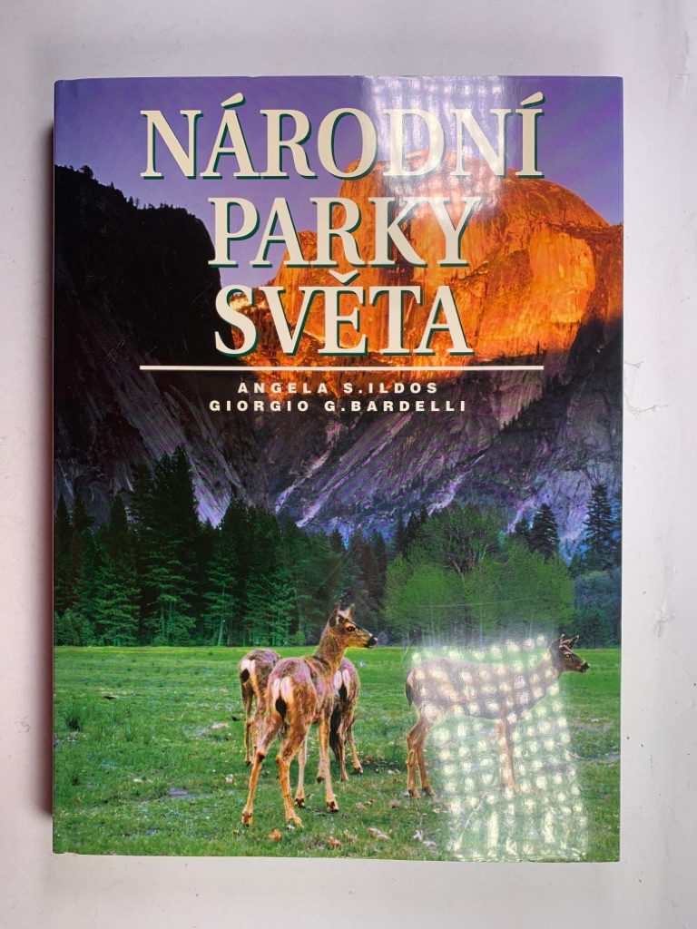Levně Národní parky světa
