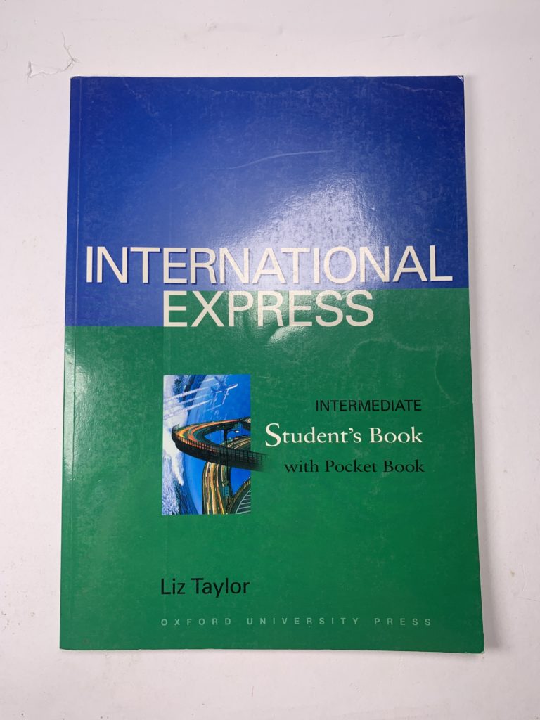 Levně International Express Intermediate Student´s book with Pocket book Měkká (2001)