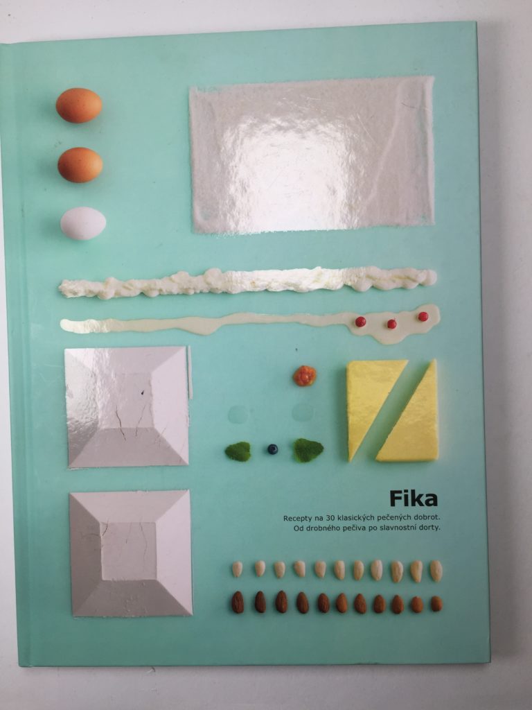 Levně Fika - Recepty na 30 klasických pečených dobrot Pevná
