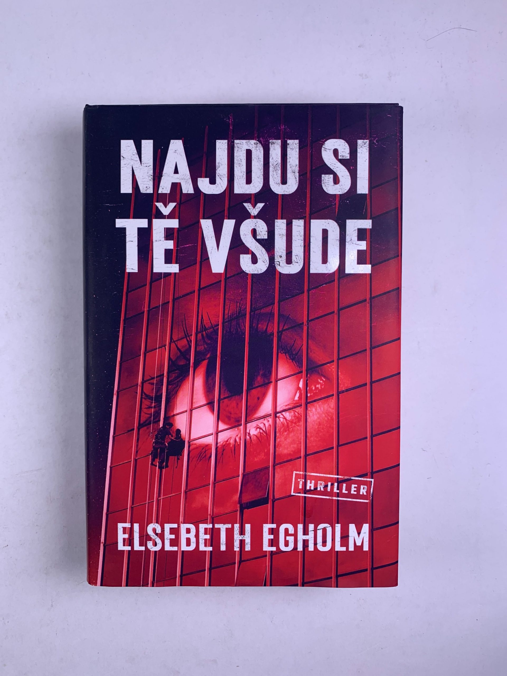 Levně Najdu si tě všude
