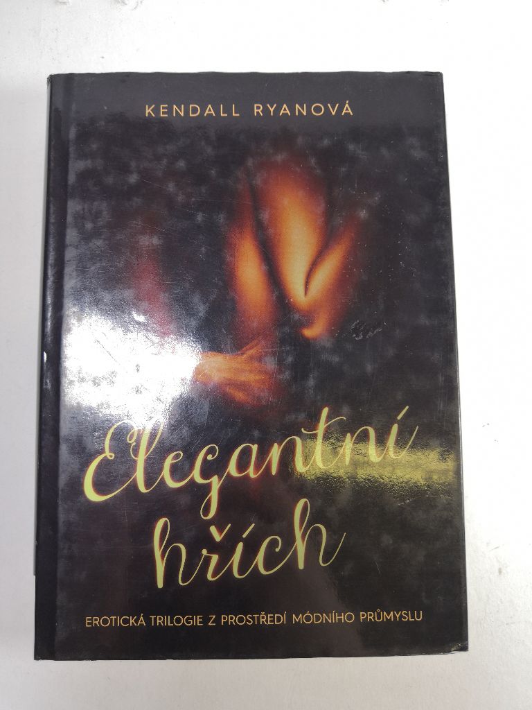 Levně Vášeň ve znamení módy: Elegantní hřích (1) Pevná (2015)