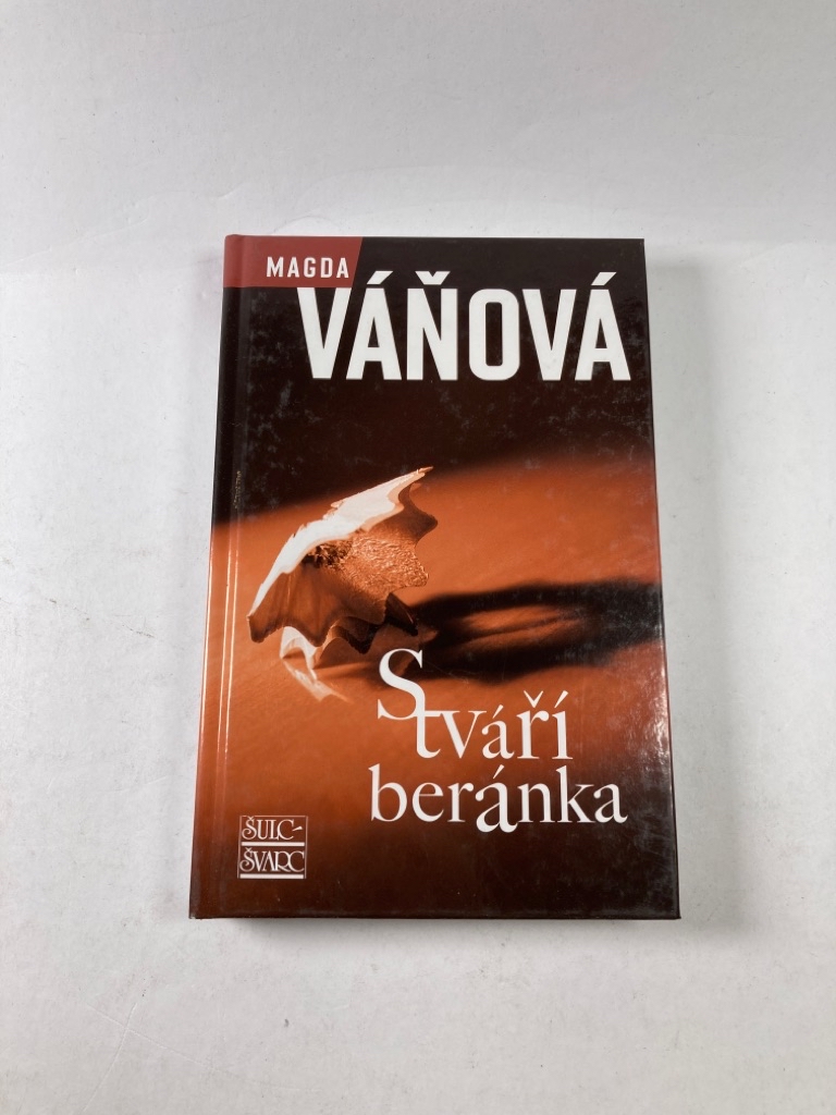 Levně S tváří beránka Pevná (2011)