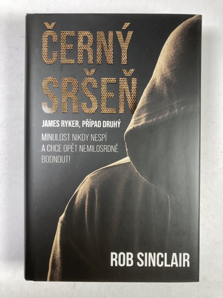 Levně Černý sršeň