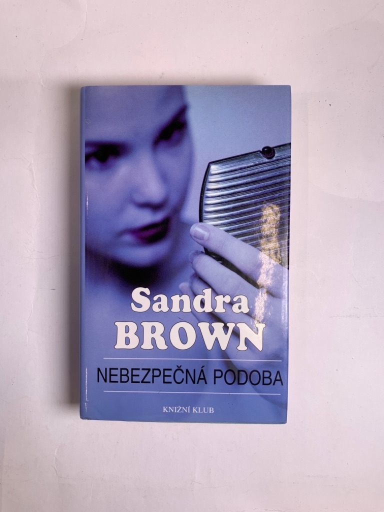 Levně Nebezpečná podoba Pevná (2000)