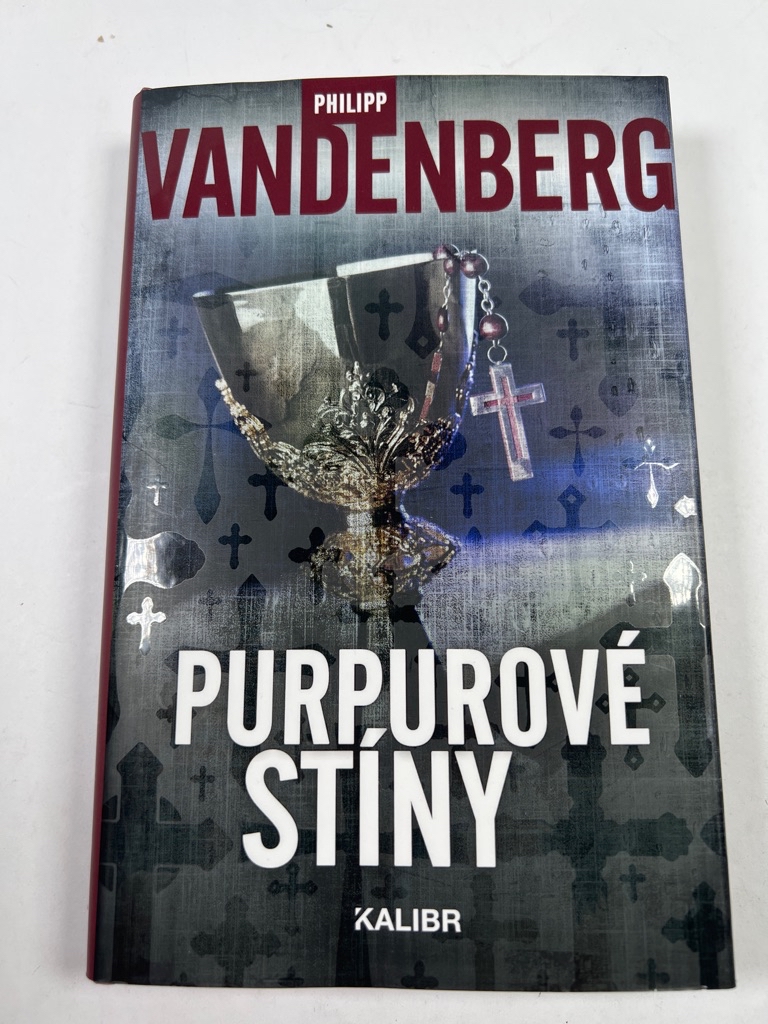 Levně Purpurové stíny Pevná (2021)