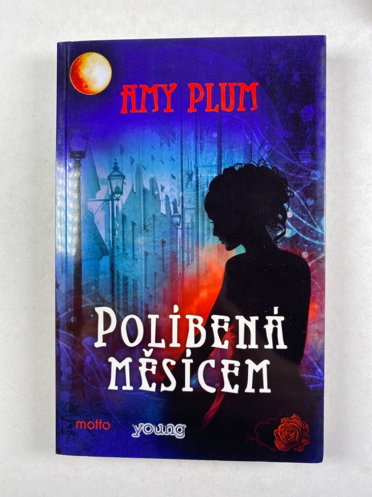 Políbená měsícem