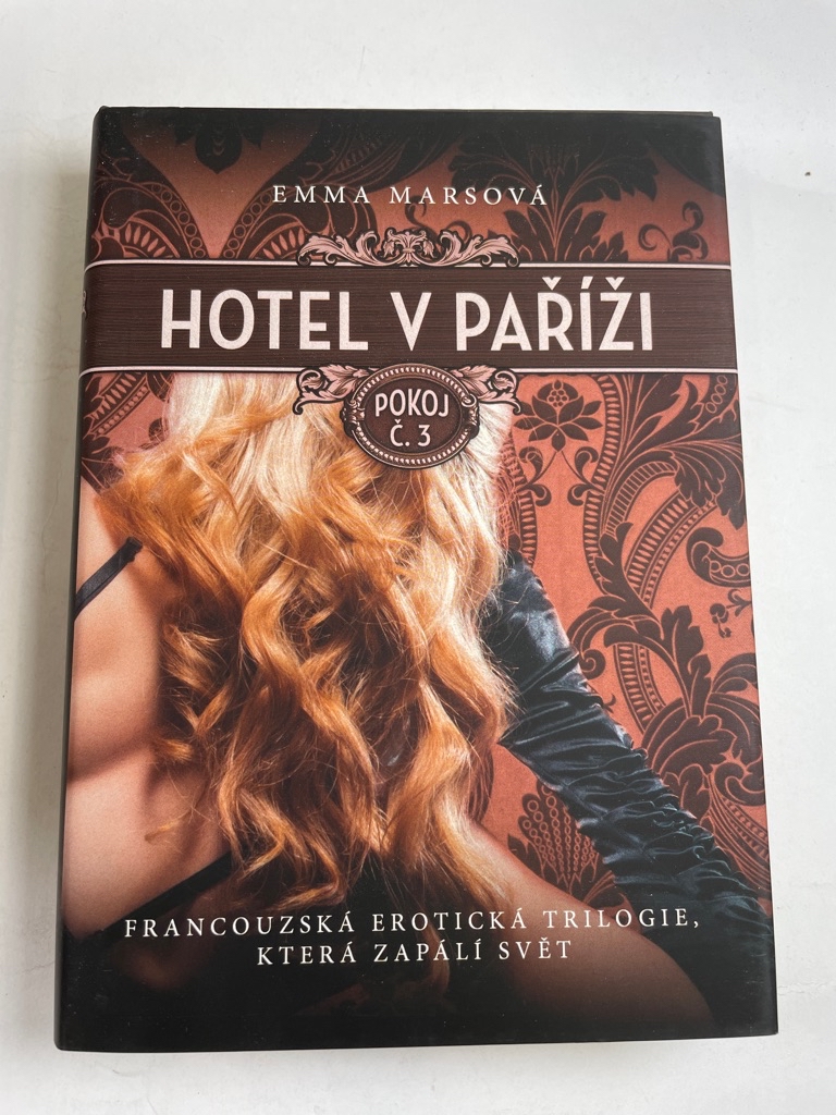 Levně Hotel v Paříži: pokoj č. 3