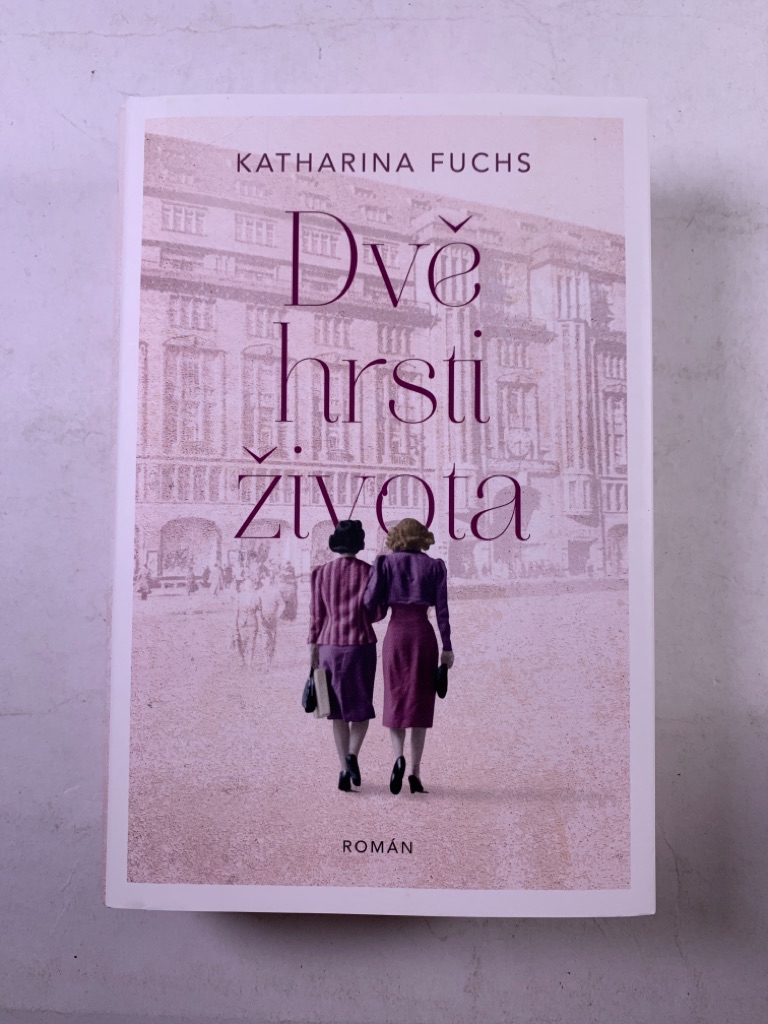 Dvě hrsti života