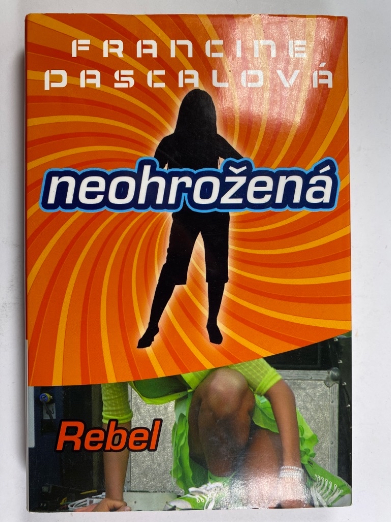 Levně Neohrožená: Rebel (7)