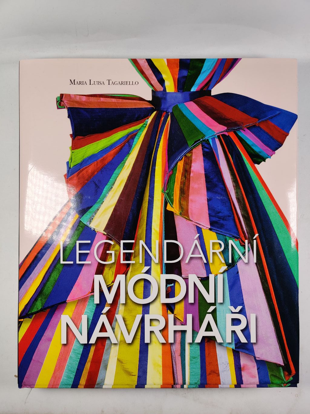 Levně Legendární módní návrháři