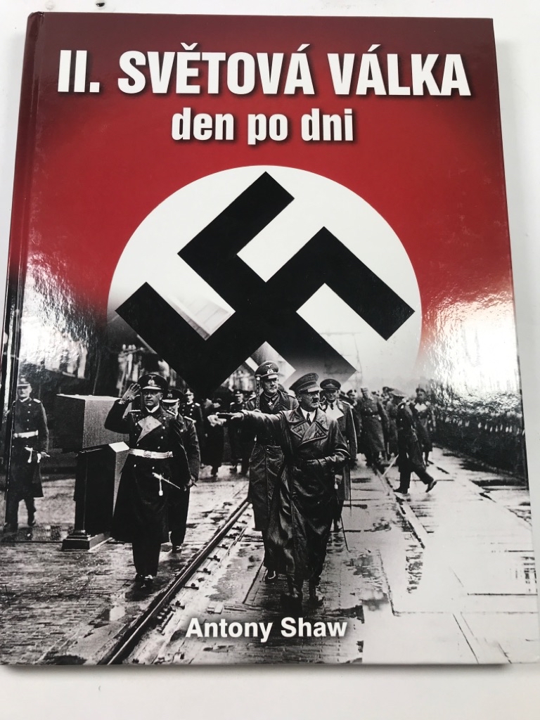 Levně Druhá světová válka den po dni Pevná (2007)