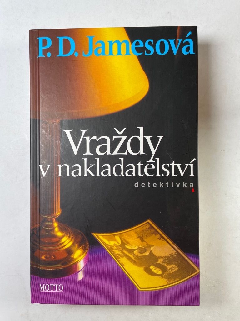 Levně Vraždy v nakladatelství Pevná (2010)