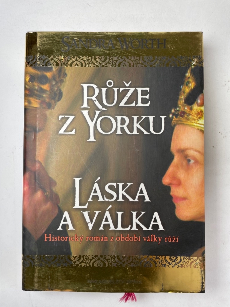 Levně Růže z Yorku: Láska a válka (1) Pevná (2014)