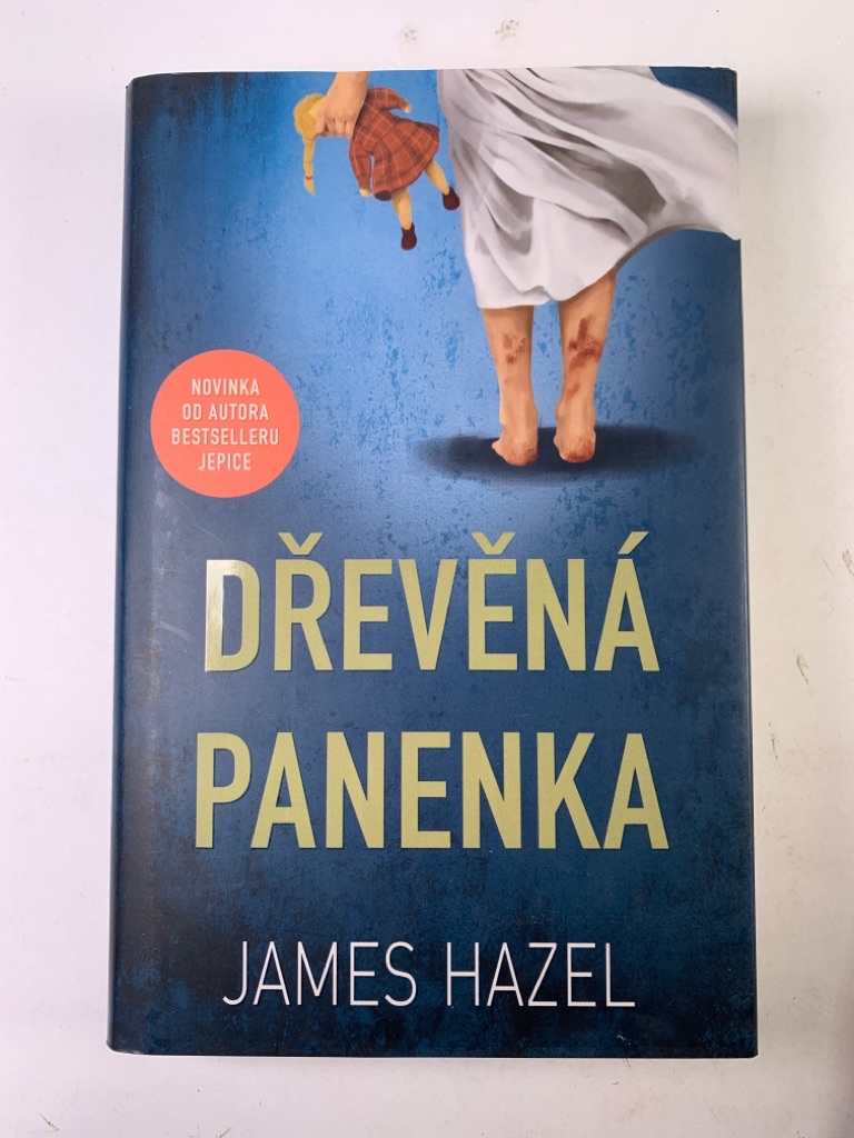 Levně Charlie Priest: Dřevěná panenka (2)