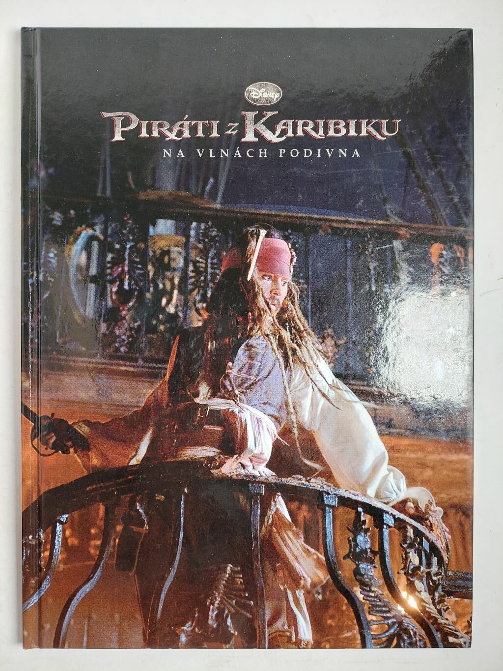 Levně Piráti z Karibiku – Na vlnách podivna Pevná (2011)