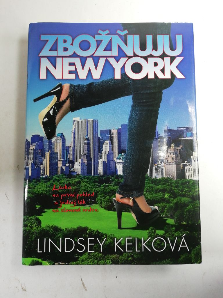 Zbožňuju New York Pevná (2011)