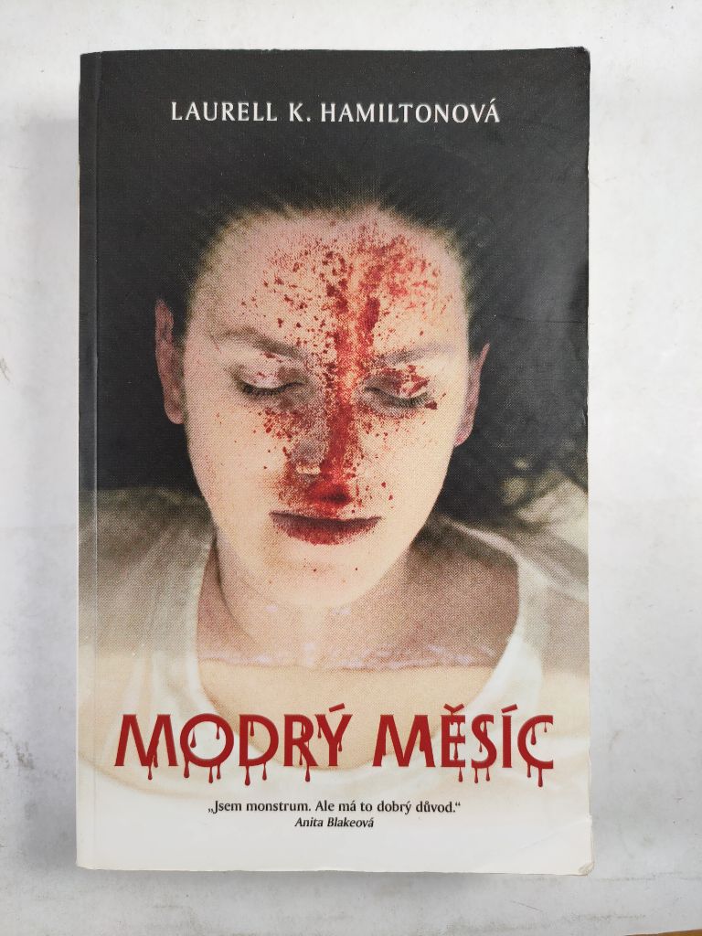 Anita Blake: Modrý měsíc (8)