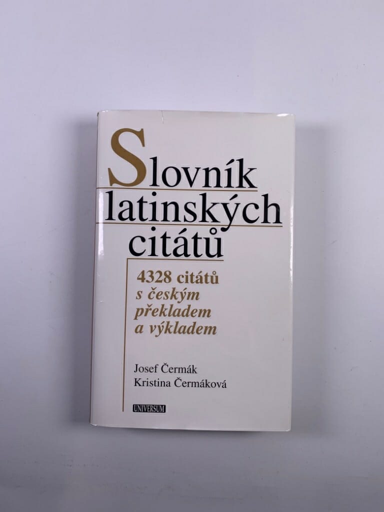 Levně Slovník latinských citátů Pevná (2005)