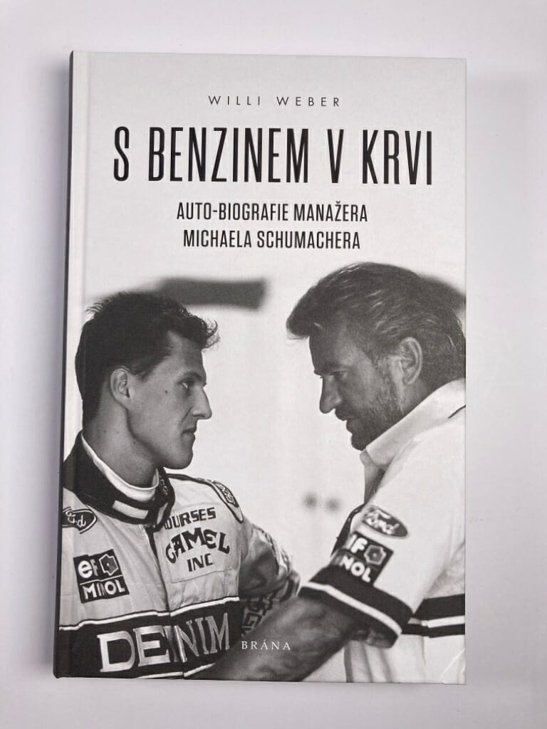 Levně S benzinem v krvi Pevná (2022 bez obalu)