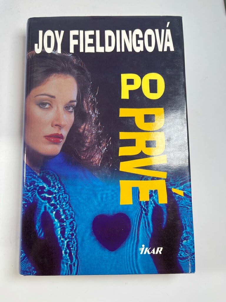 Poprvé Pevná (2001)
