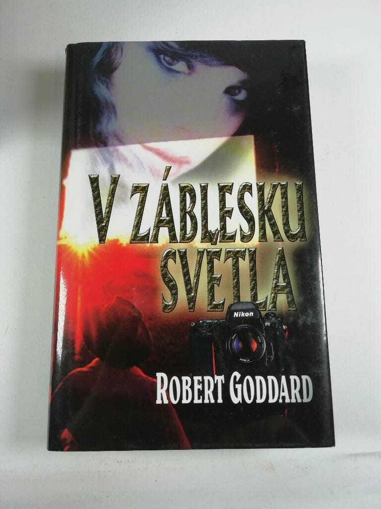 Levně V záblesku světla
