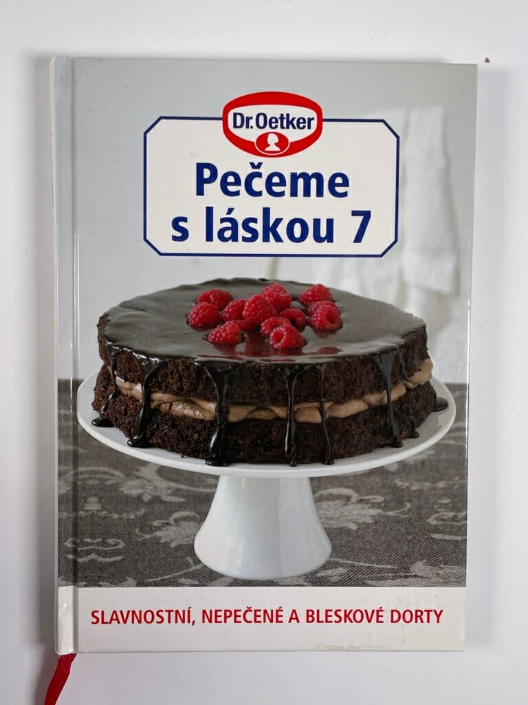 Levně Pečeme s láskou 7: slavnostní, nepečené a bleskové dorty