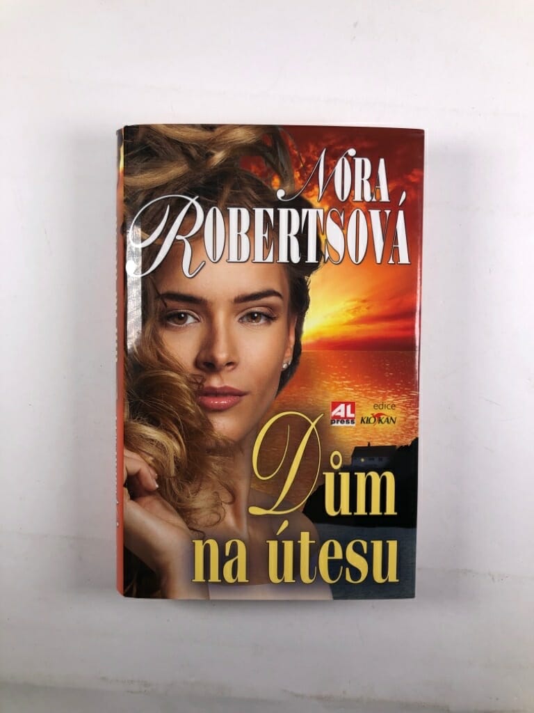 Levně Dům na útesu Pevná (2014)