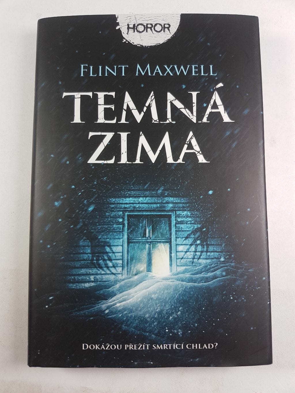 Levně Bílá tma: Temná zima (2)