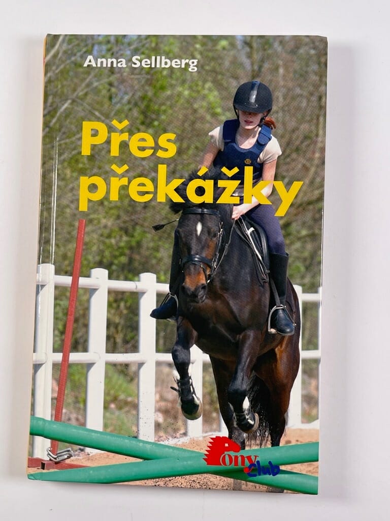 Sára a její koně: Přes překážky (3) Pevná (2007)