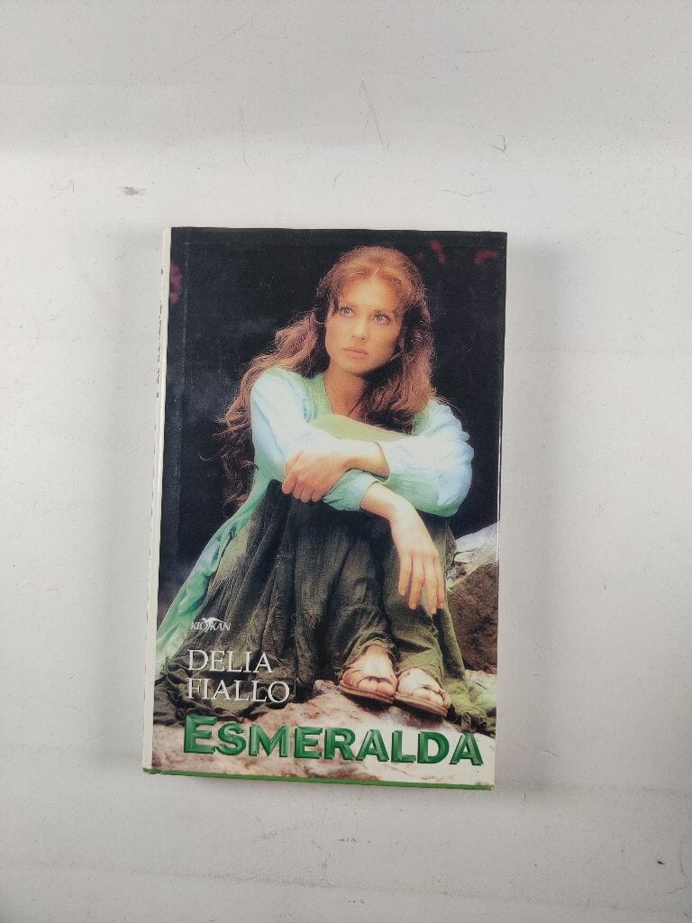 Levně Esmeralda