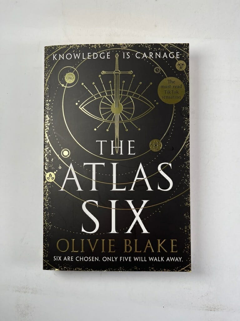 Levně The Atlas Six (1) Měkká (2022)