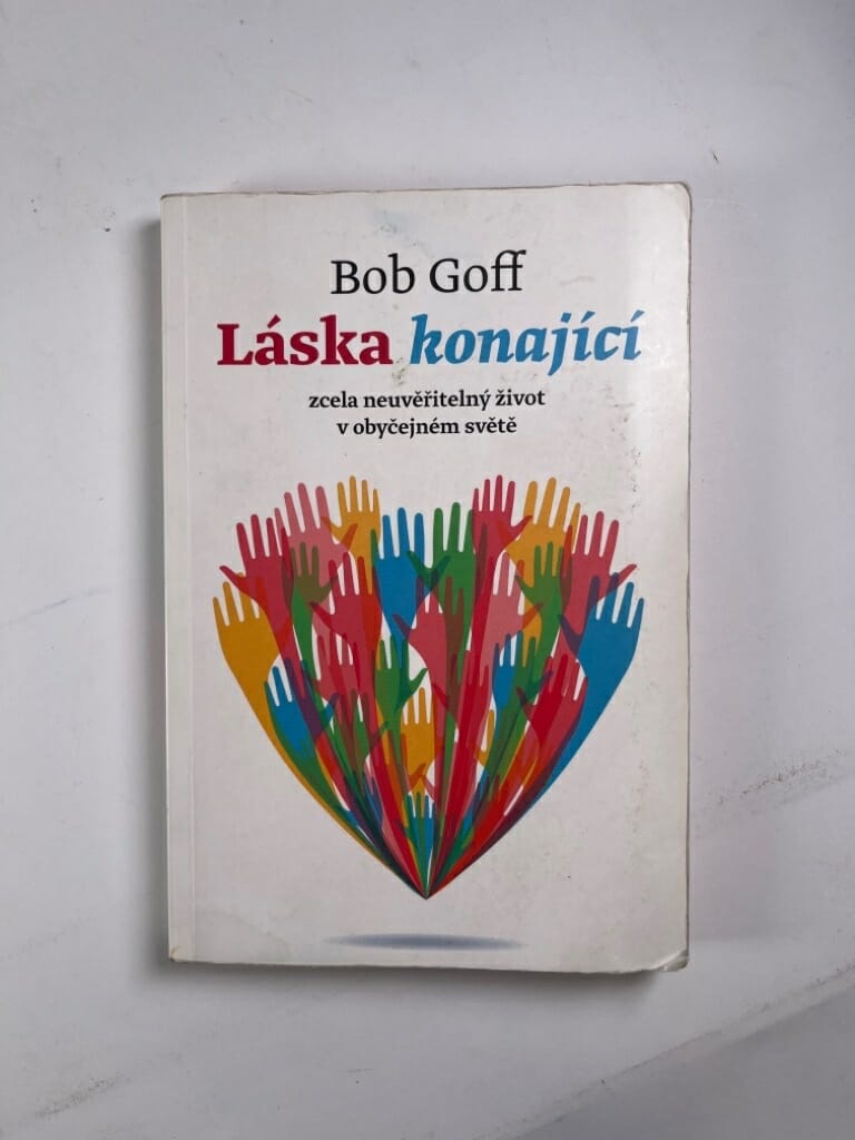 Levně Láska konající