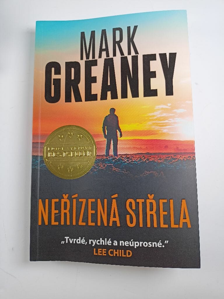 Levně Neřízená střela